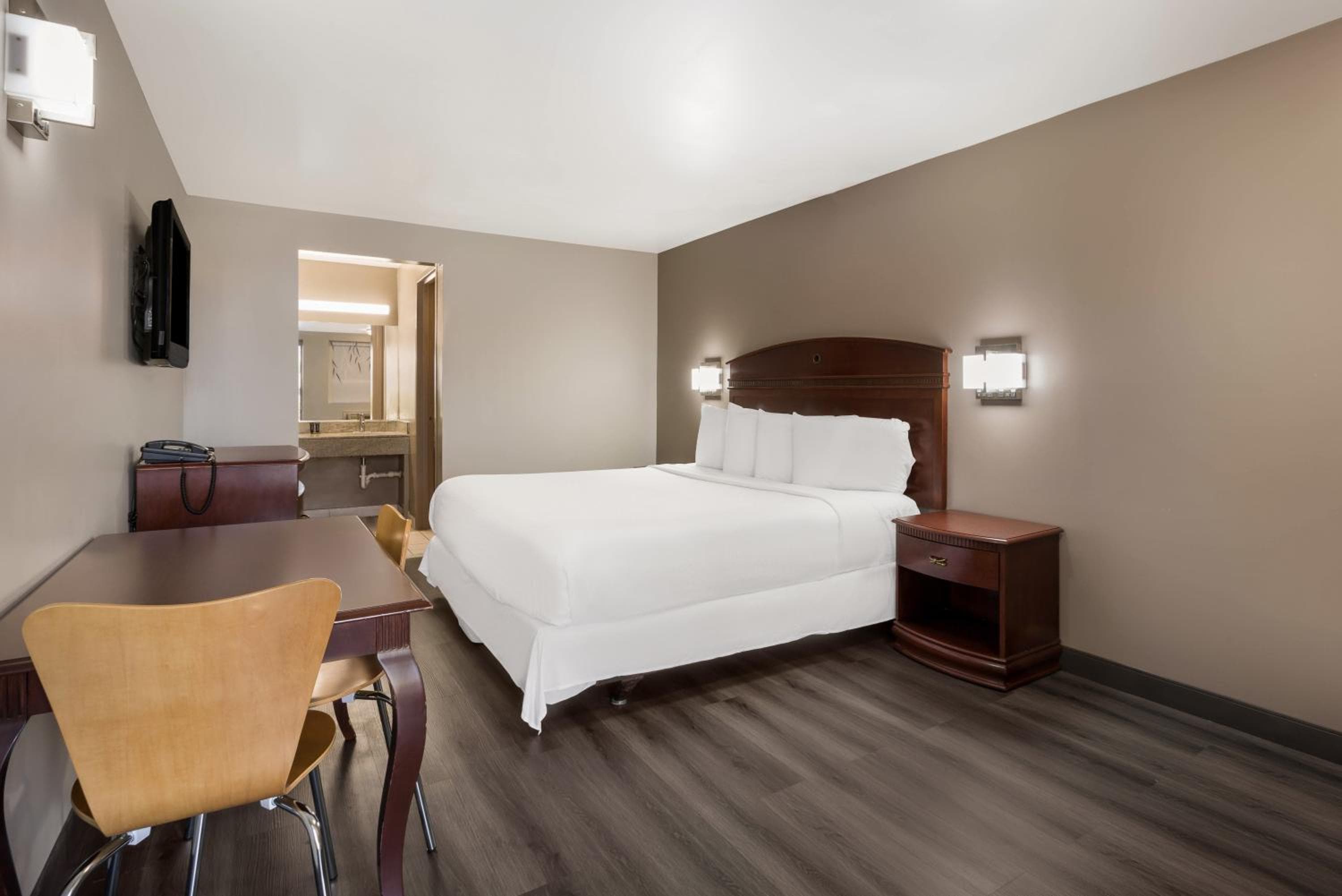 Red Carpet inn Edison