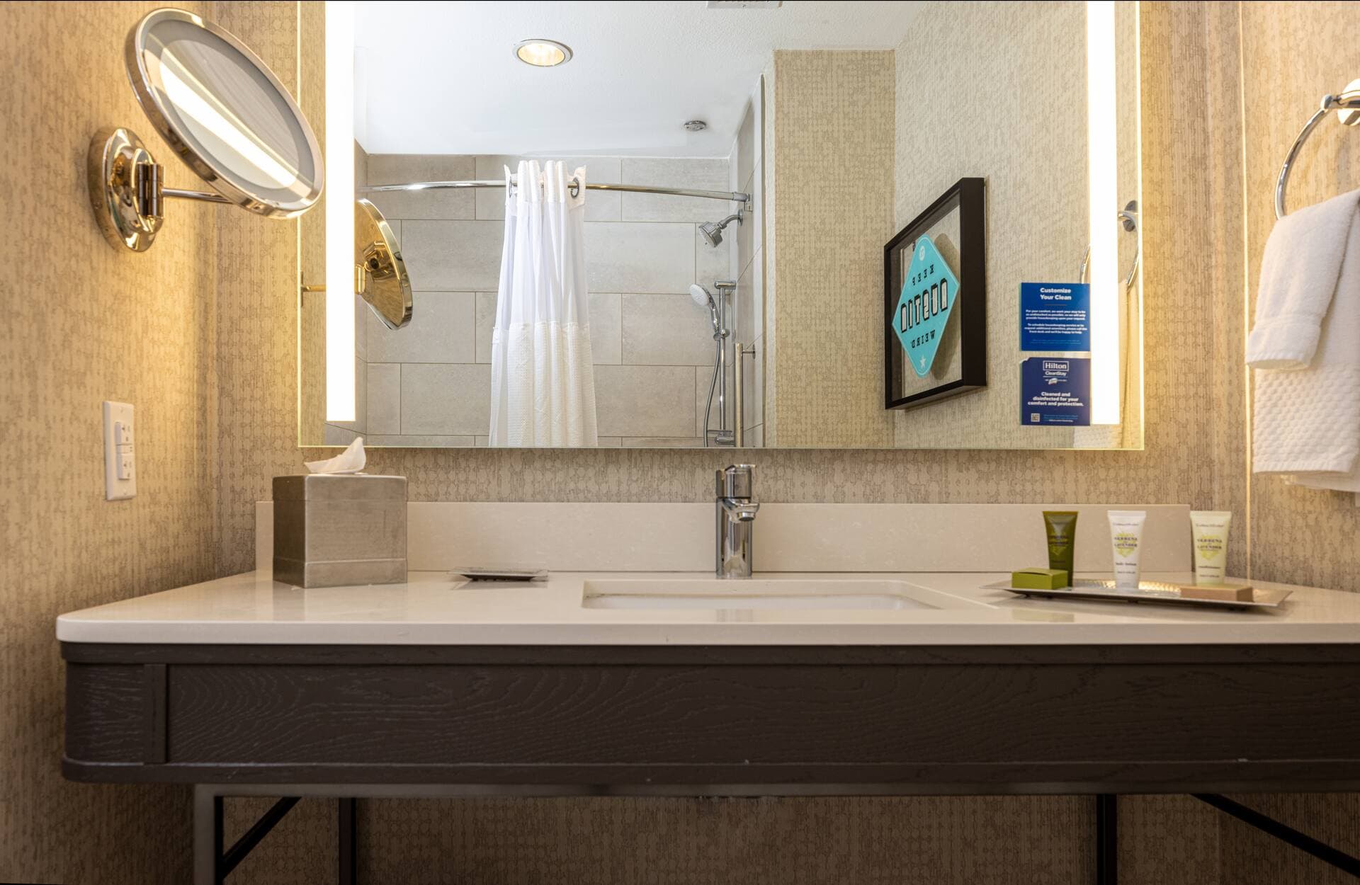 Hilton Austin Airport