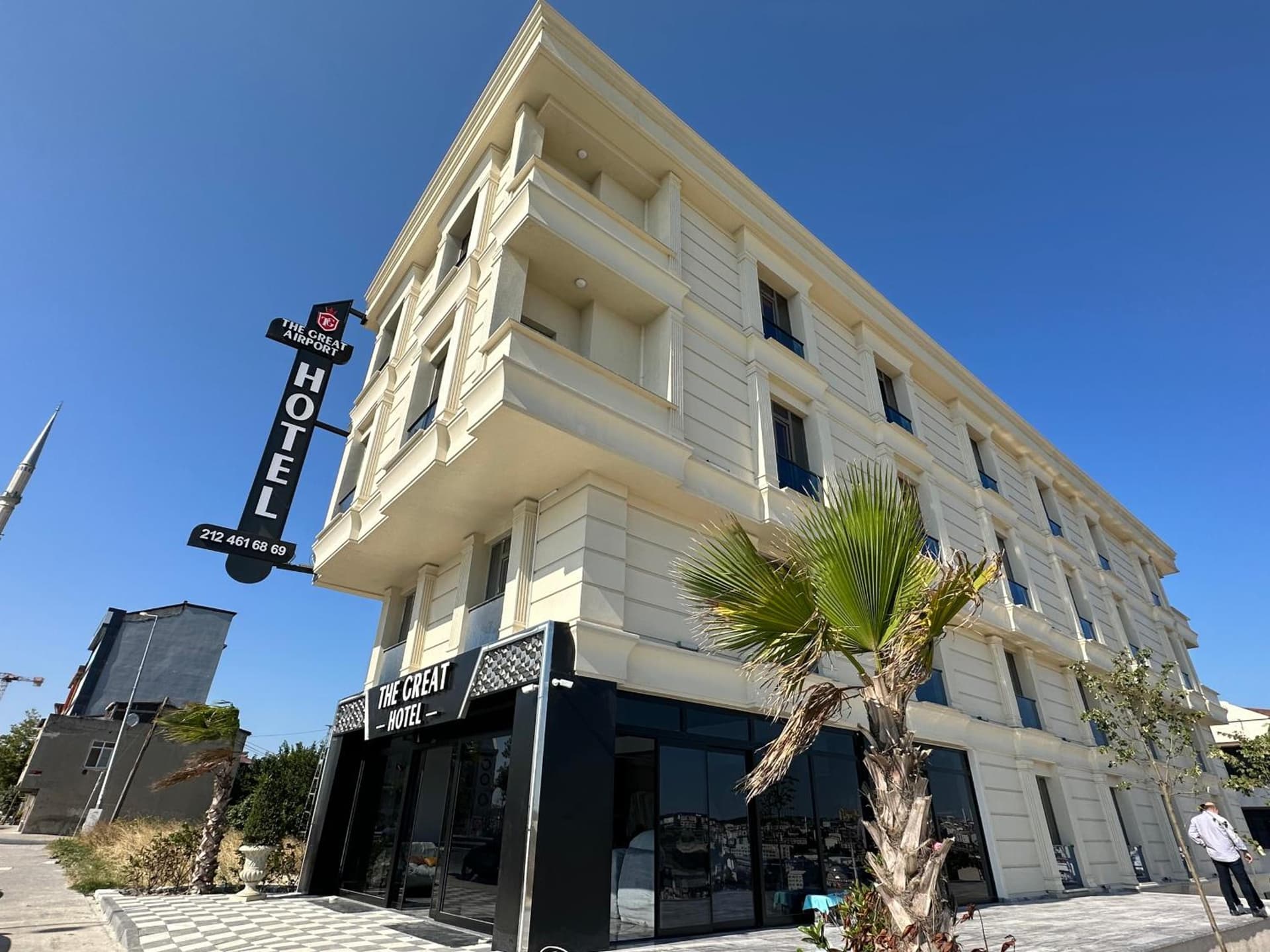 The Great Airport Hotel