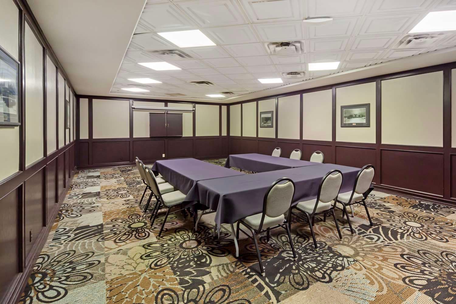 Best Western High Road Inn