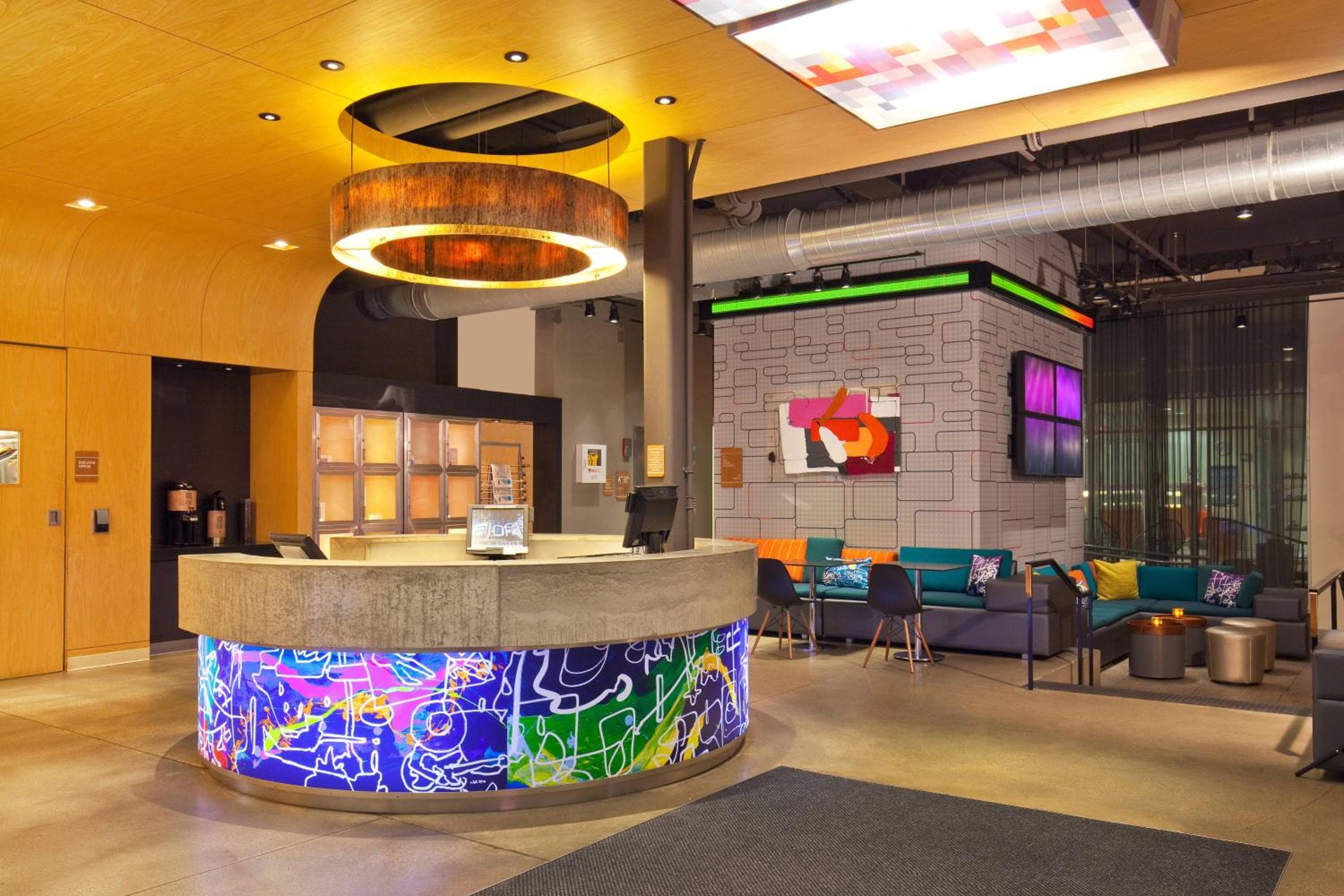 Aloft Bolingbrook