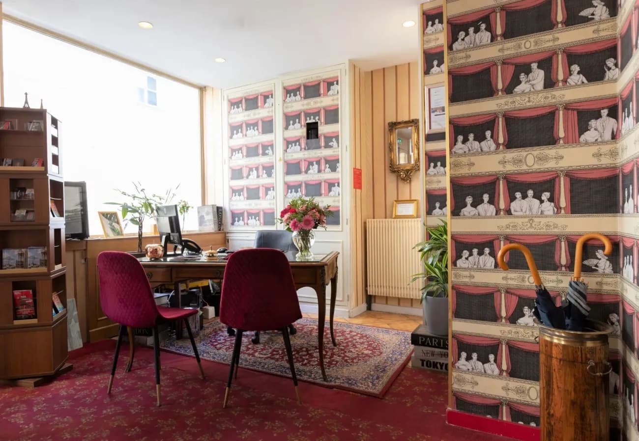 Hôtel du Théâtre by Patrick Hayat