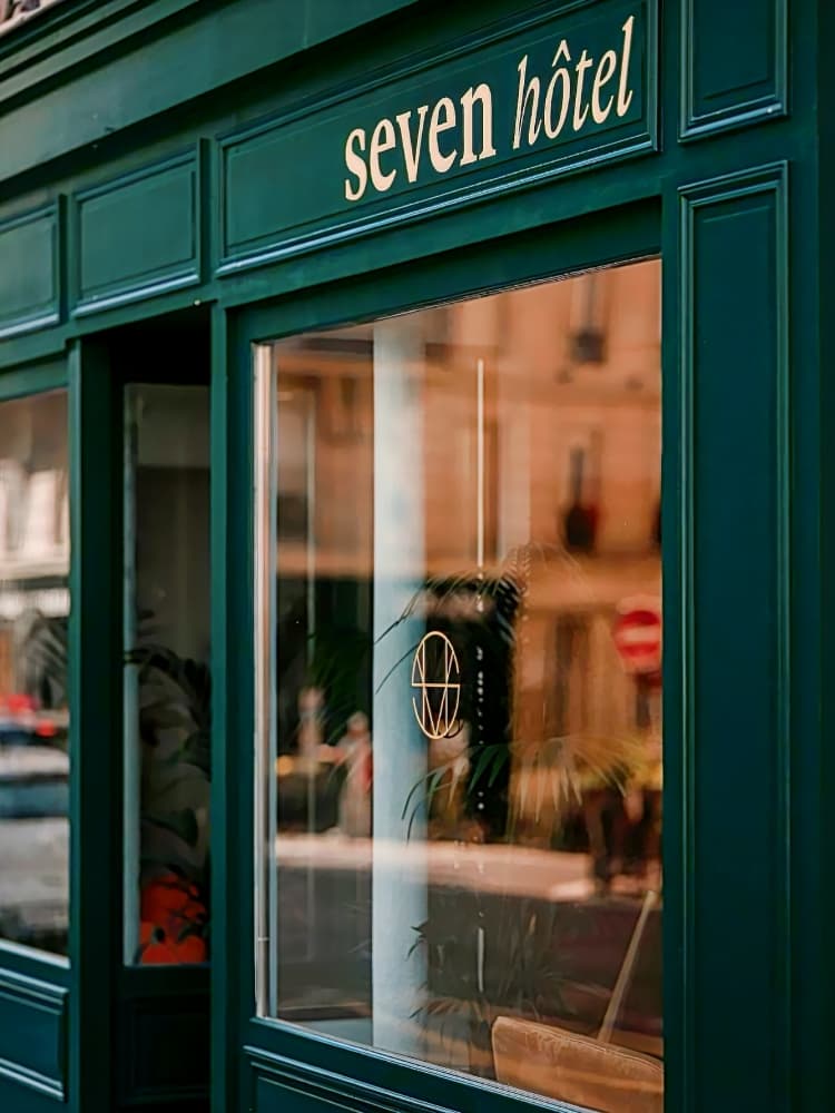 Seven Hotel