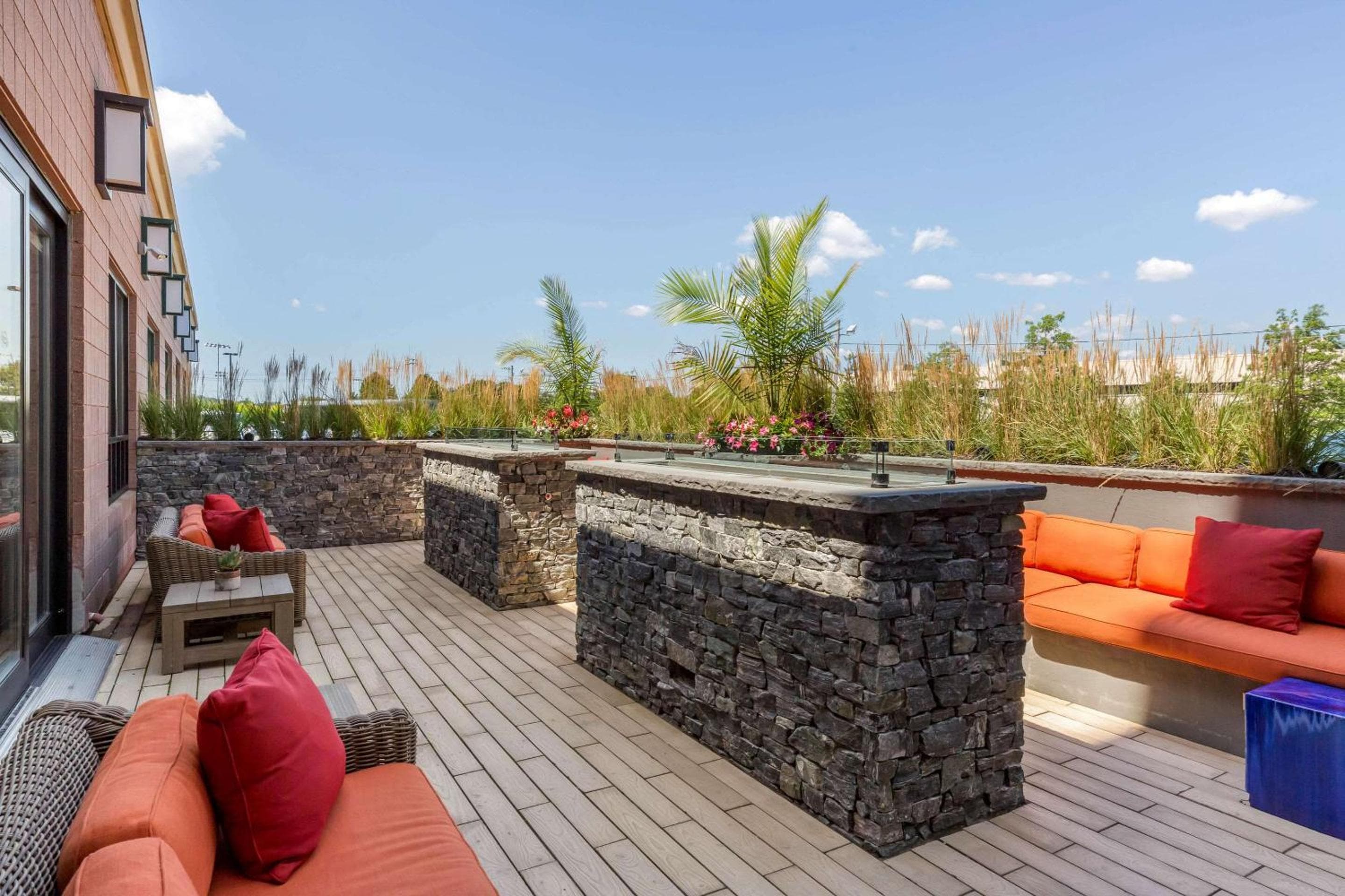 Comfort Inn & Suites Logan International Airport