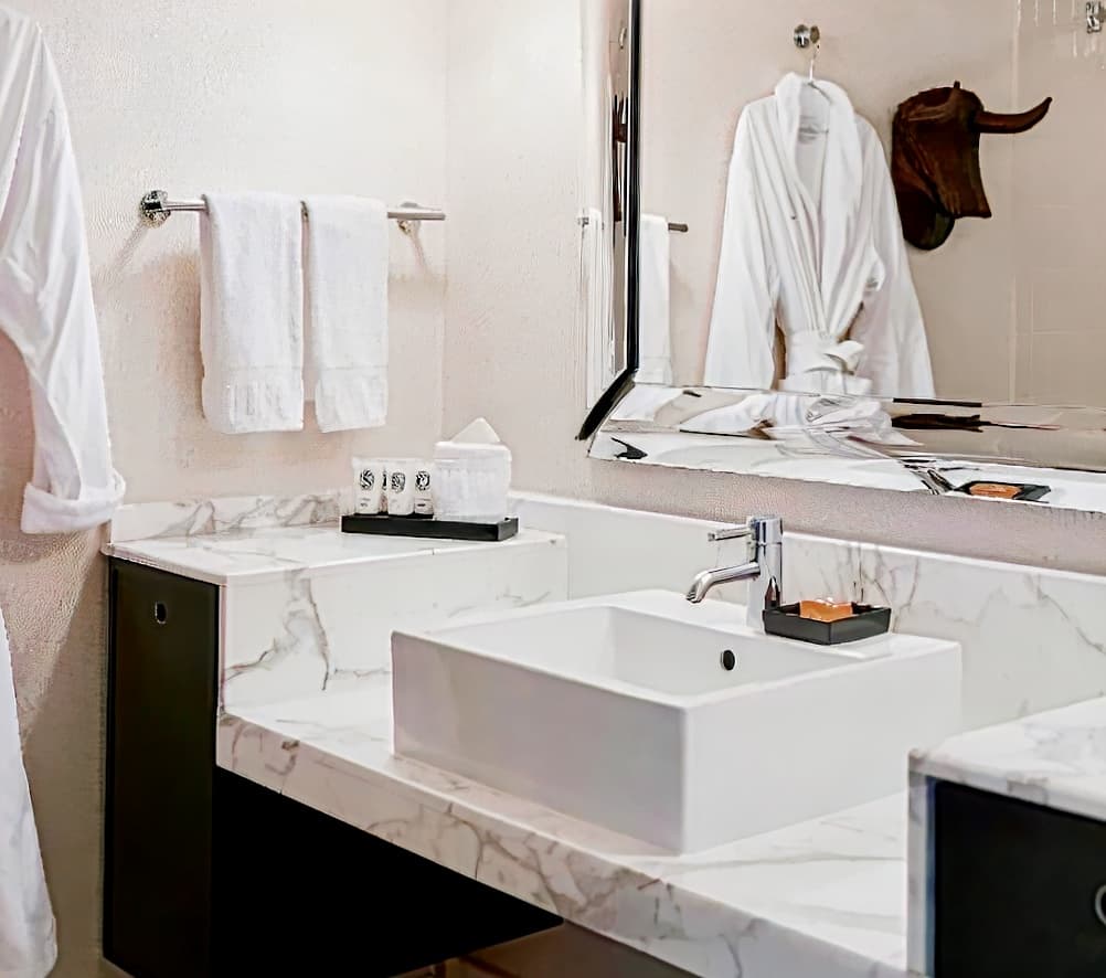 The Highland Dallas, Curio Collection by Hilton