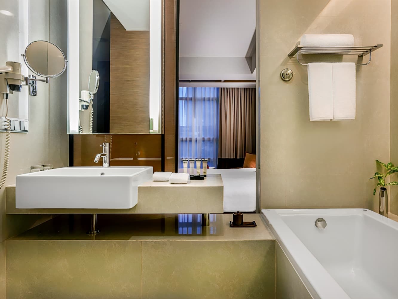 Pullman Bangkok King Power