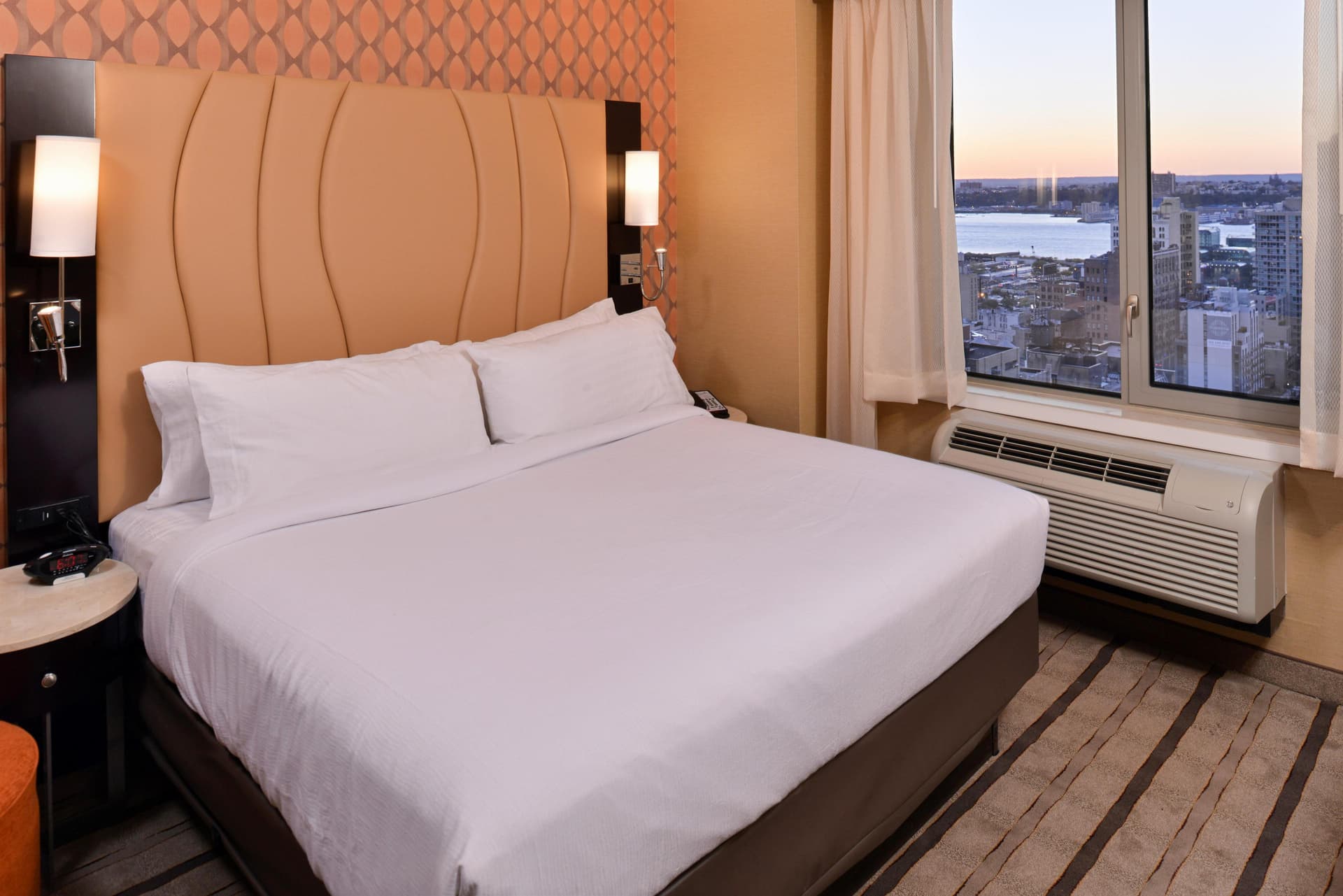 Holiday Inn New York City - Times Square by IHG