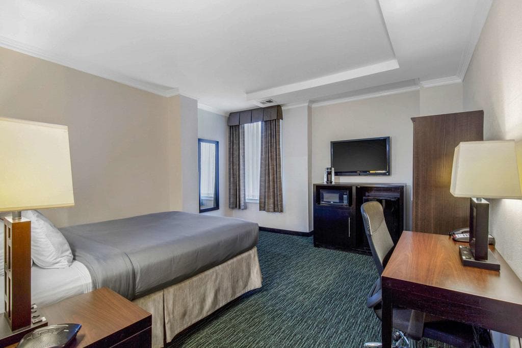 Rodeway Inn Center City