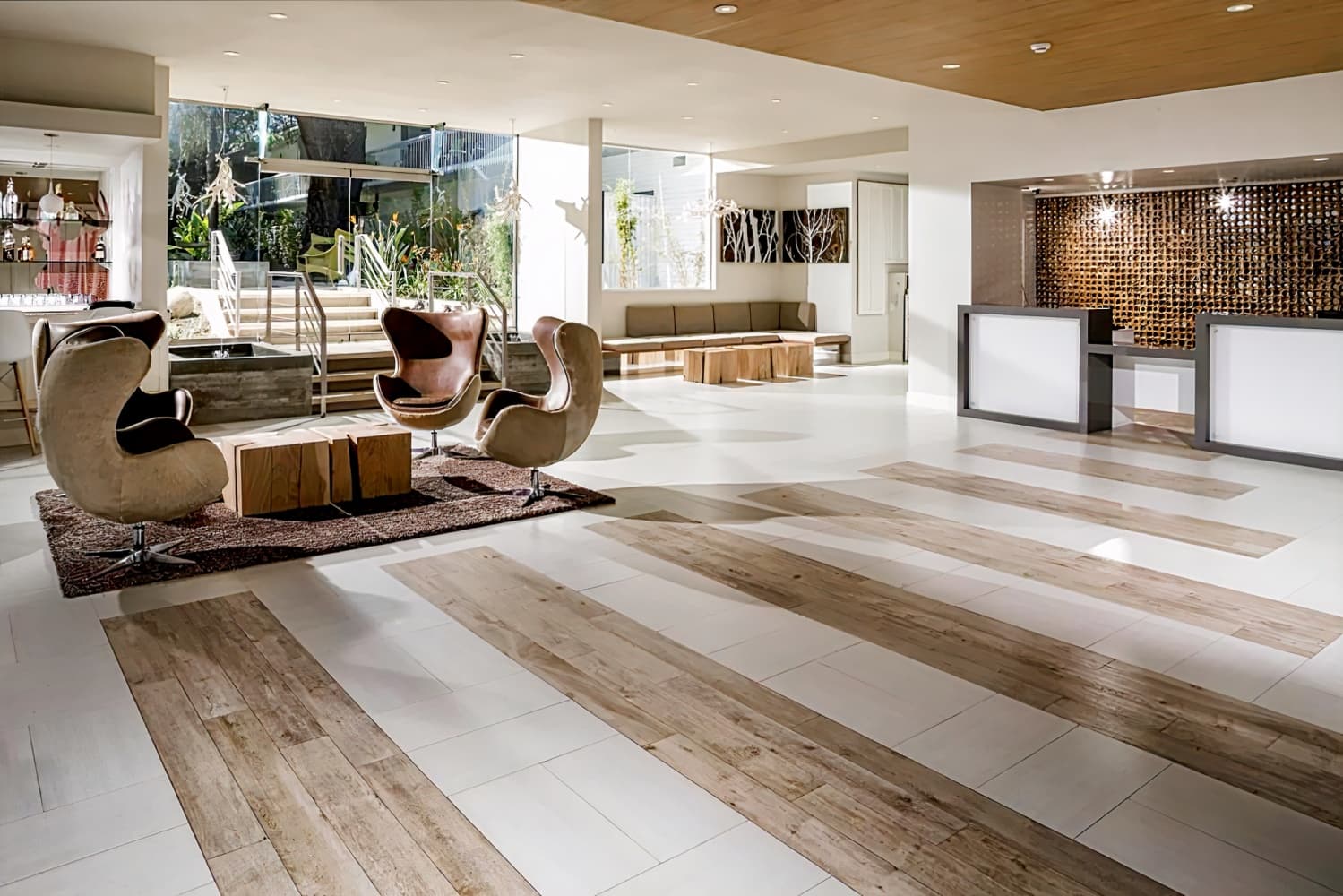 Sportsmen's Lodge Hotel