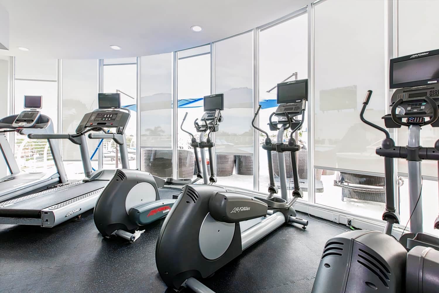 Nuvo Suites Hotel - Miami / Doral
