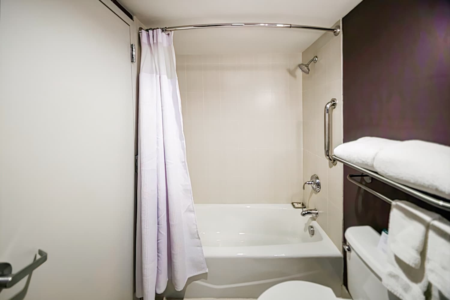 Crowne Plaza Saddle Brook