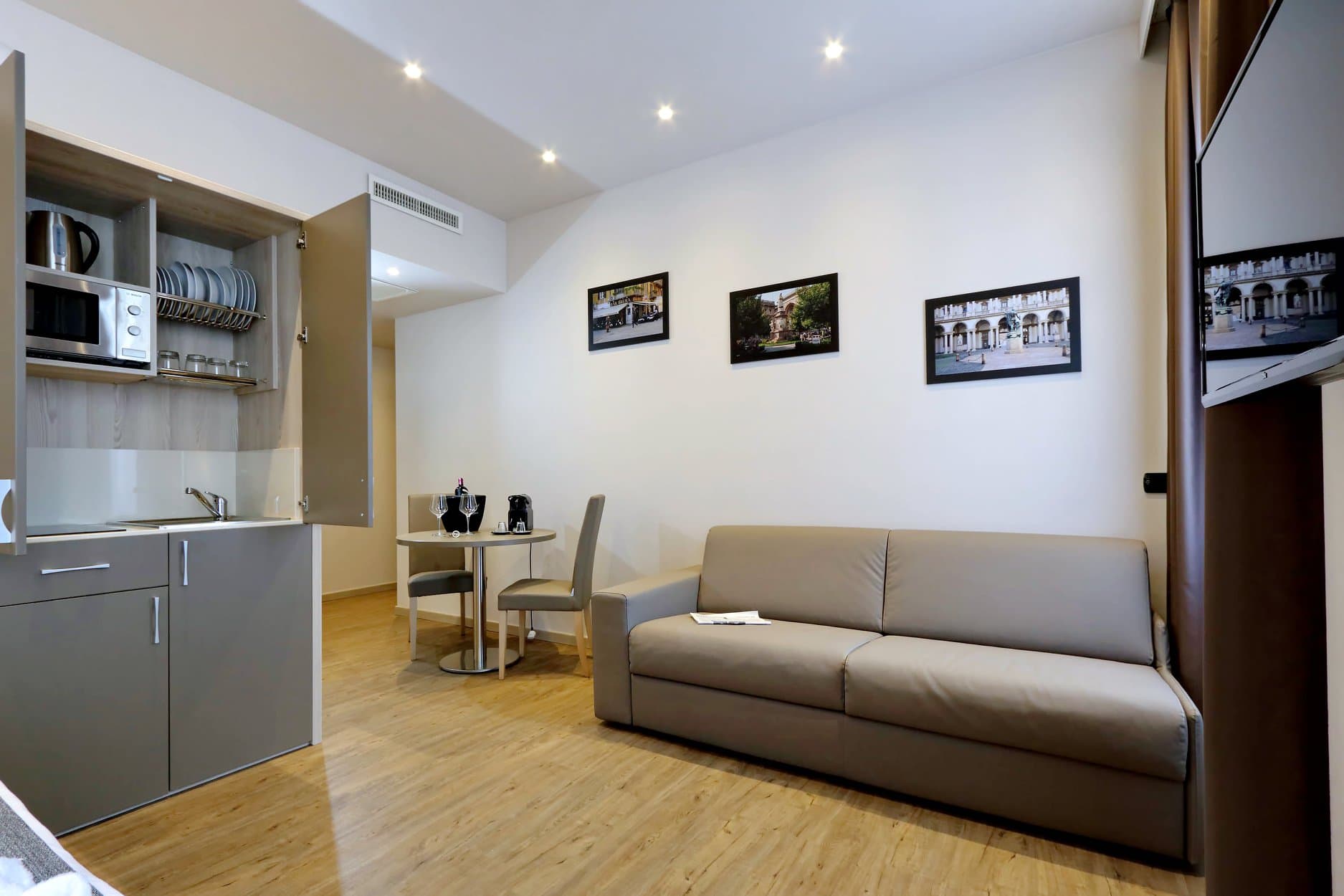 Duomo Hotel & Apartments