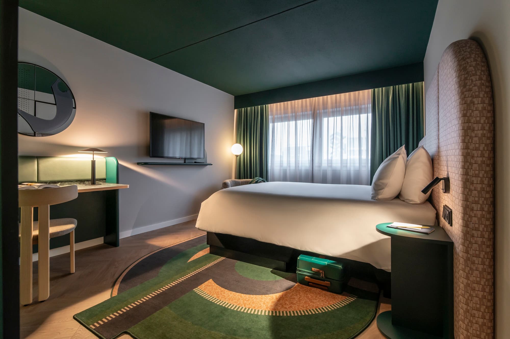 TRIBE Hotel The Hague Centraal