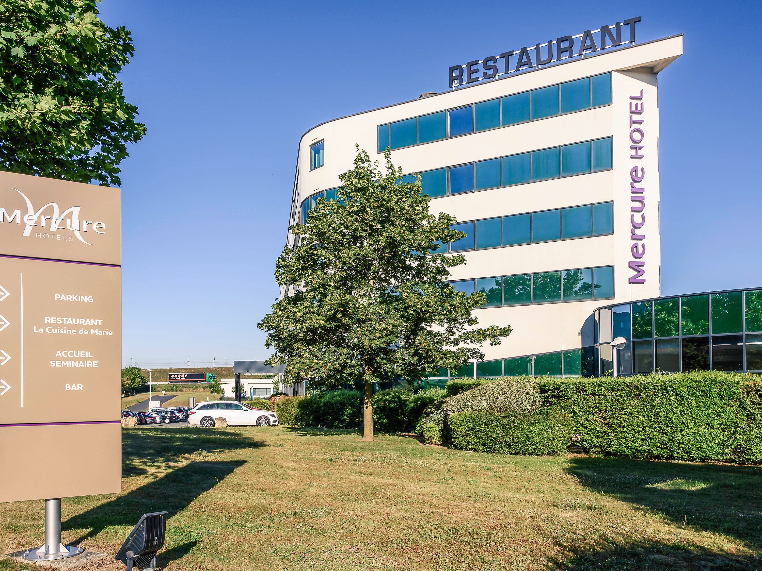 Mercure Poitiers Site du Futuroscope Hotel