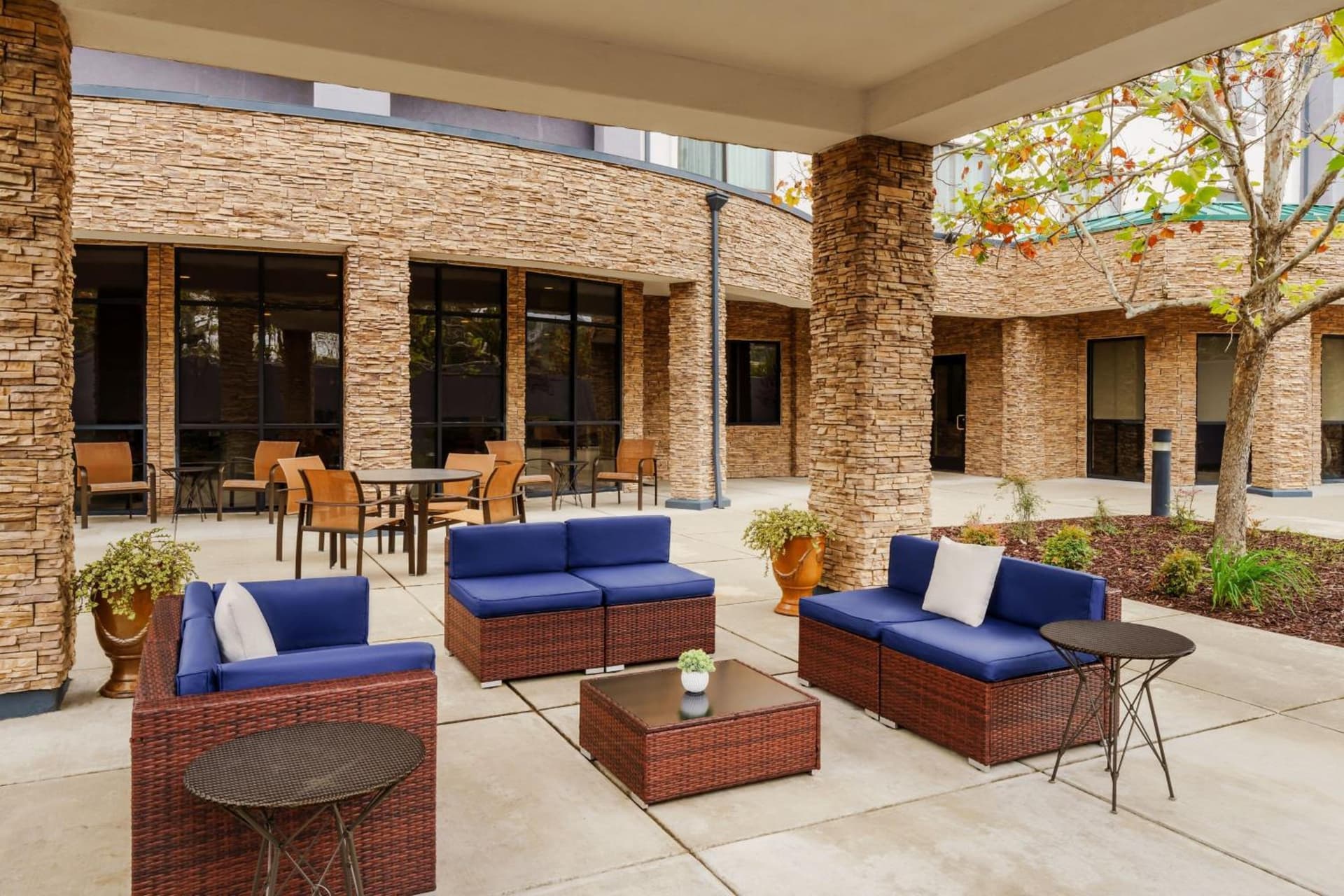 Courtyard by Marriott Sacramento Folsom