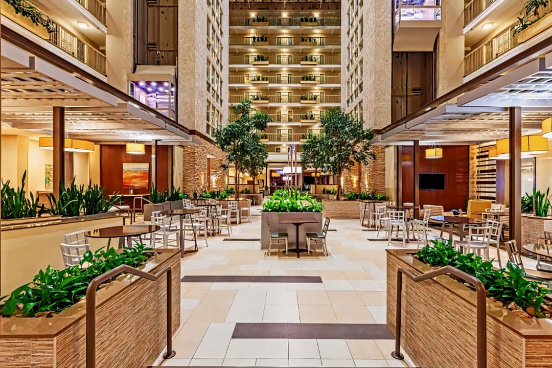 Embassy Suites Dallas Market Center