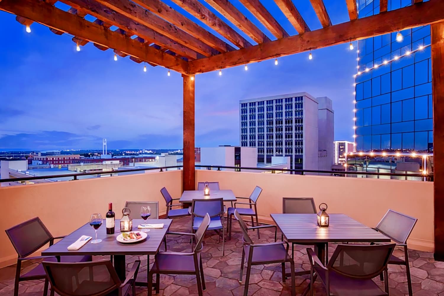 Embassy Suites by Hilton Fort Worth Downtown