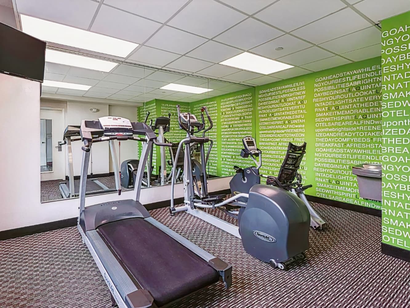 La Quinta Inn & Suites by Wyndham Plantation at SW 6th St