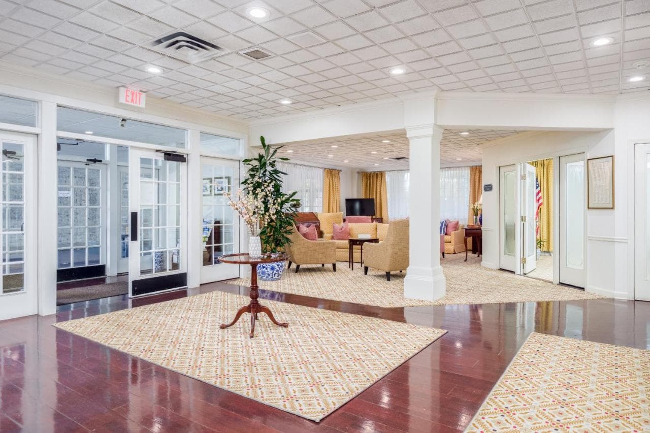 The Farmington Inn & Suites