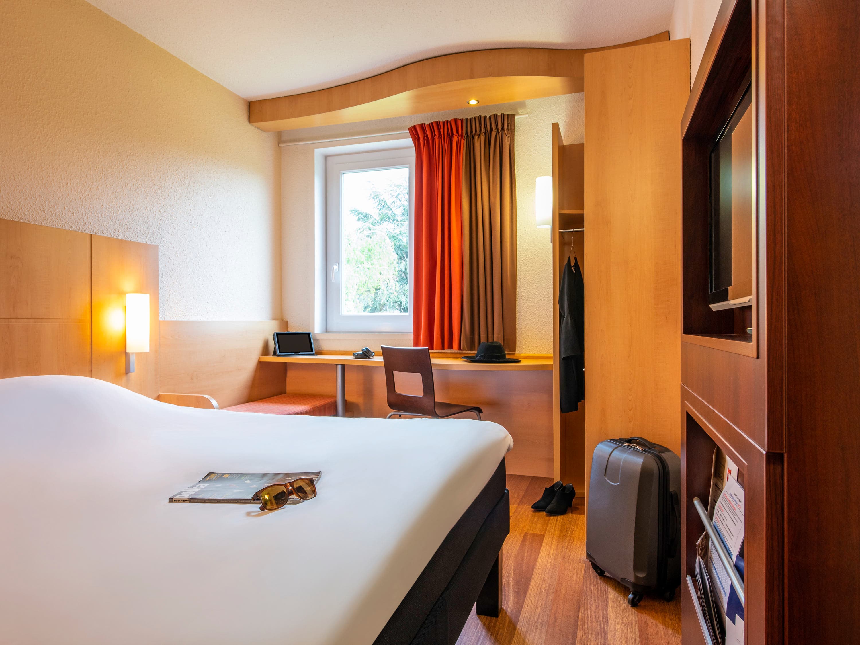 ibis Nuits Saint Georges