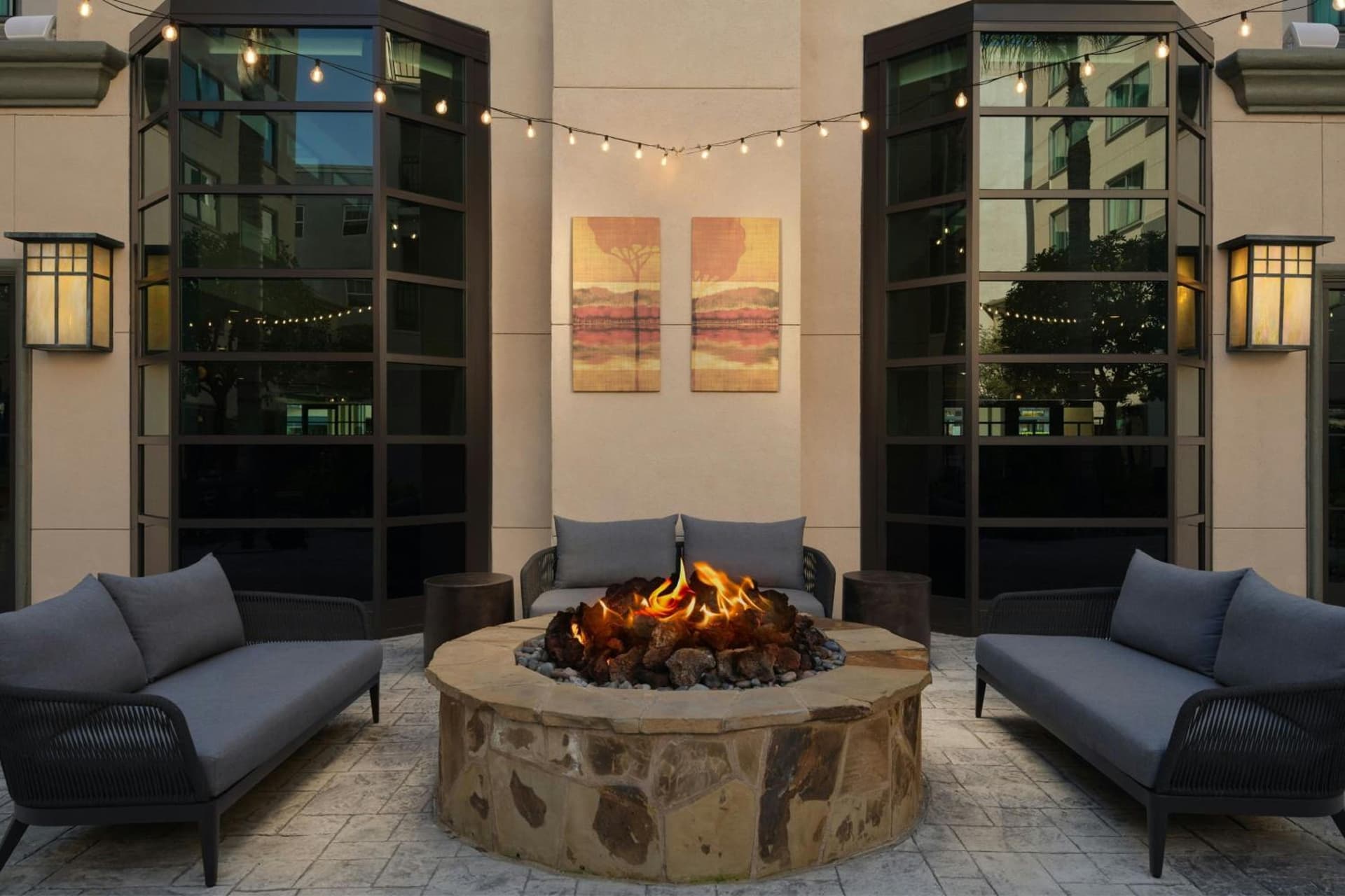 Courtyard by Marriott Los Angeles Pasadena/Old Town