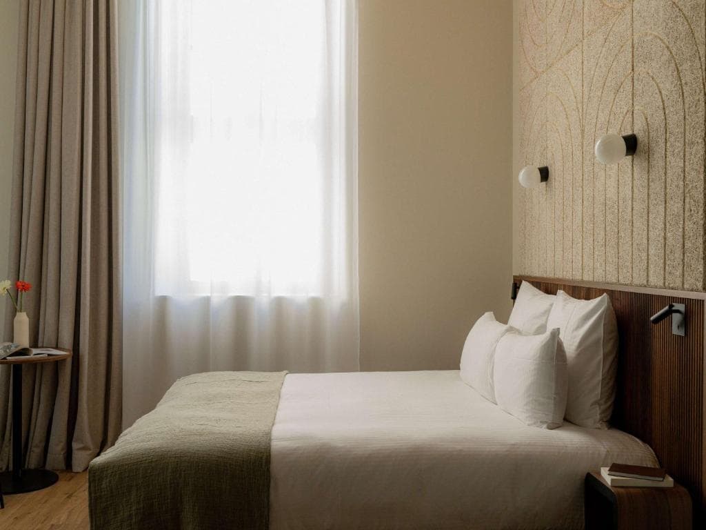 Hôtel Fort St Laurent Lyon - Handwritten Collection