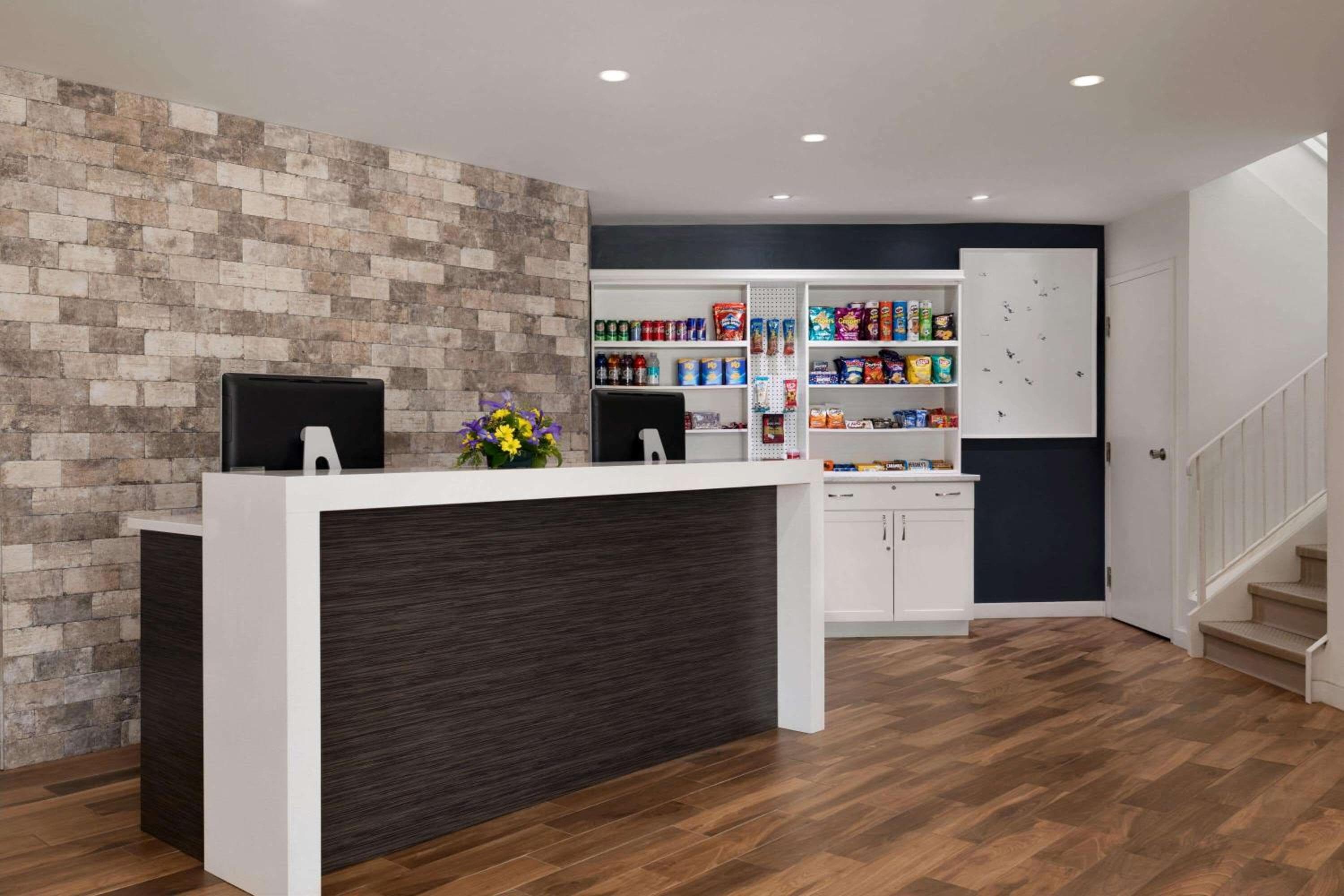 Days Inn by Wyndham Sarnia Harbourfront