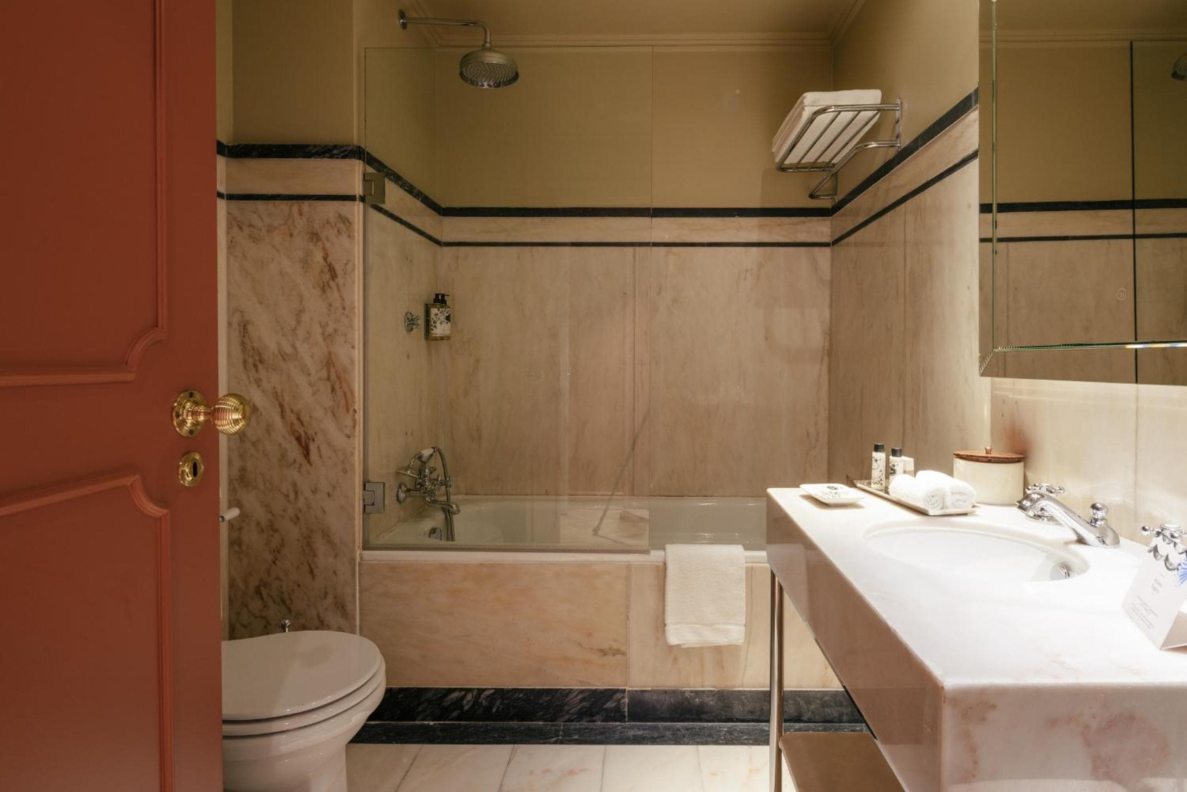 Hospes Infante Sagres Porto - Small Luxury Hotels Of The World