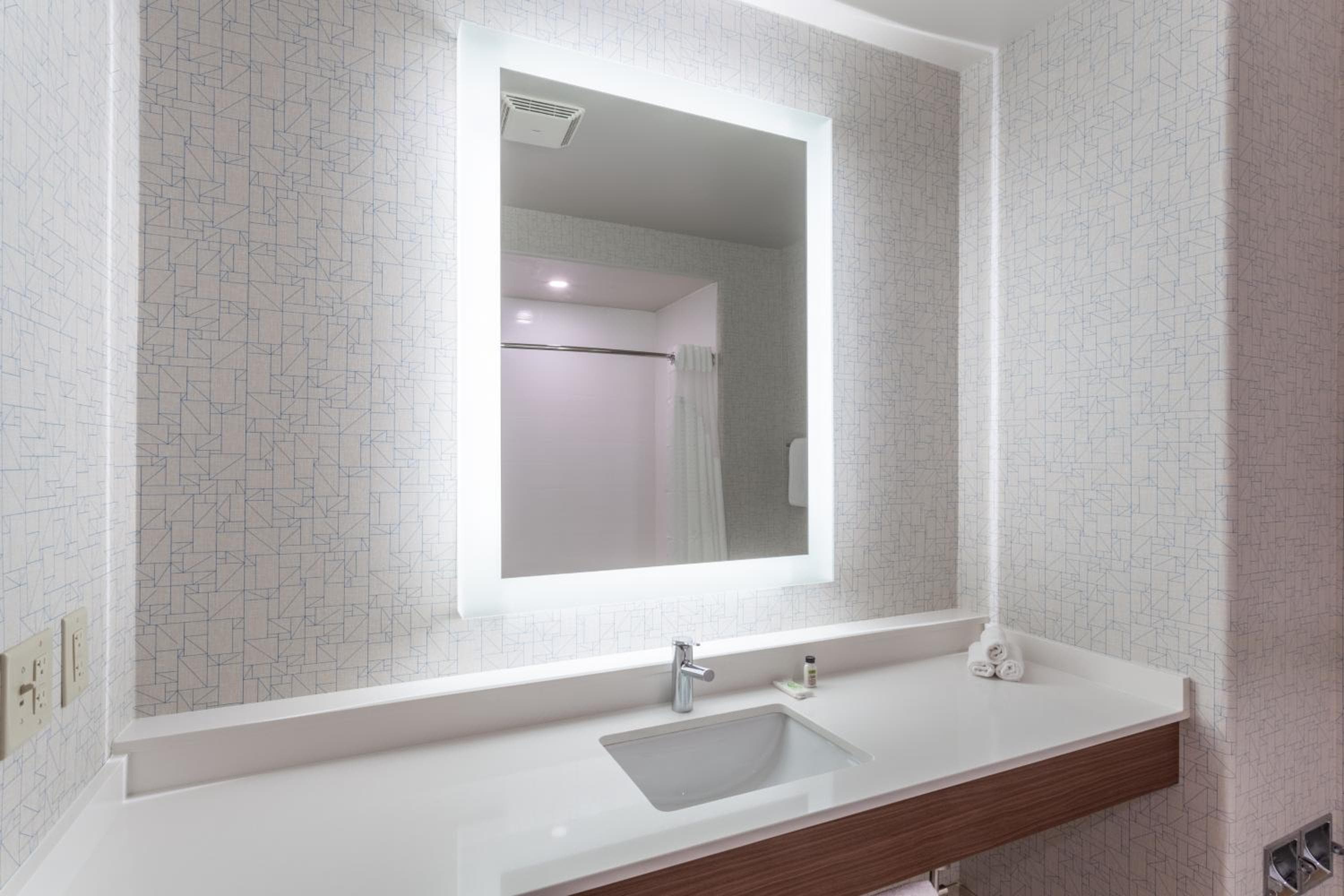 Holiday Inn Express Rockford-Loves Park by IHG