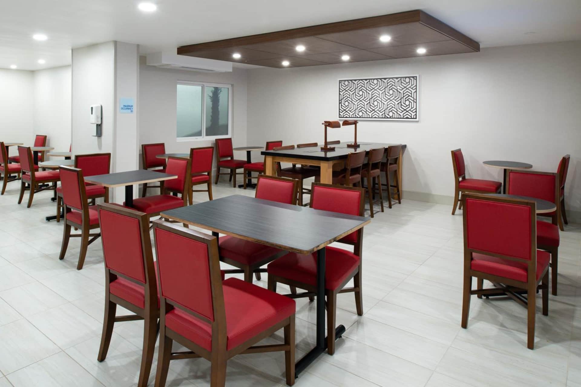 Holiday Inn Express - Santa Rosa North by IHG