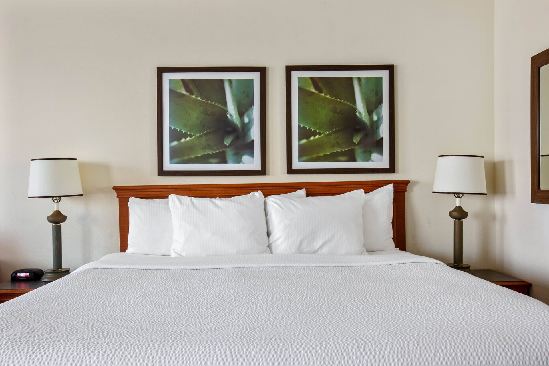La Quinta Inn & Suites by Wyndham Sawgrass