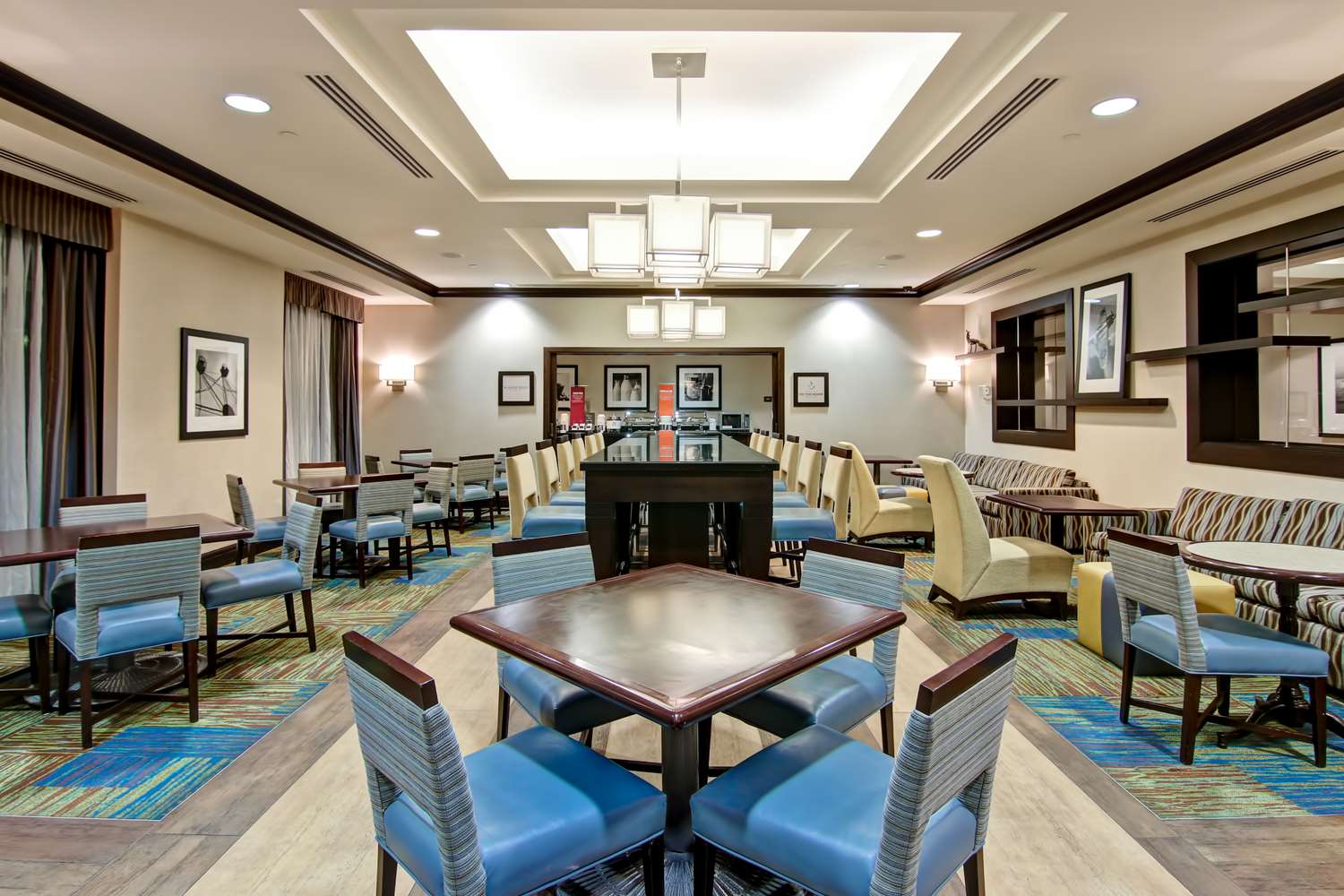 Hampton Inn by Hilton Toronto Airport Corporate Centre