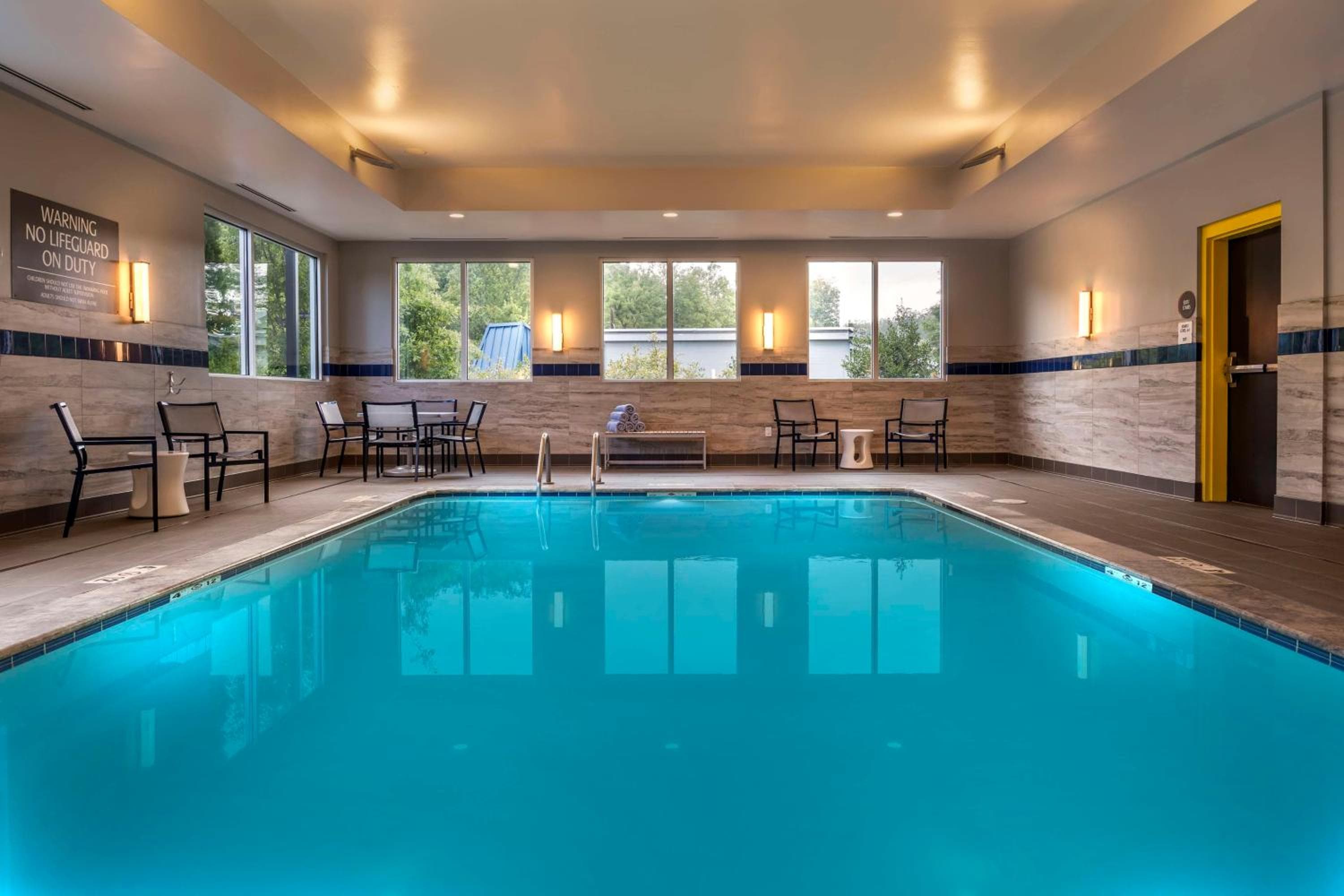 GLo Hotel Asheville-Blue Ridge Parkway