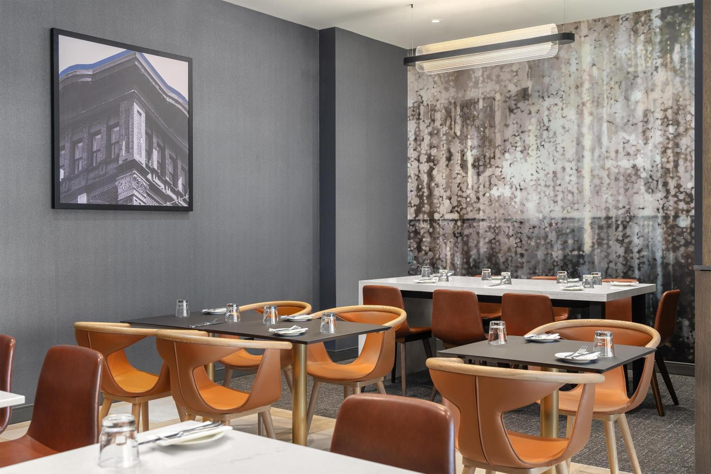 Hyatt Place Toronto Airport