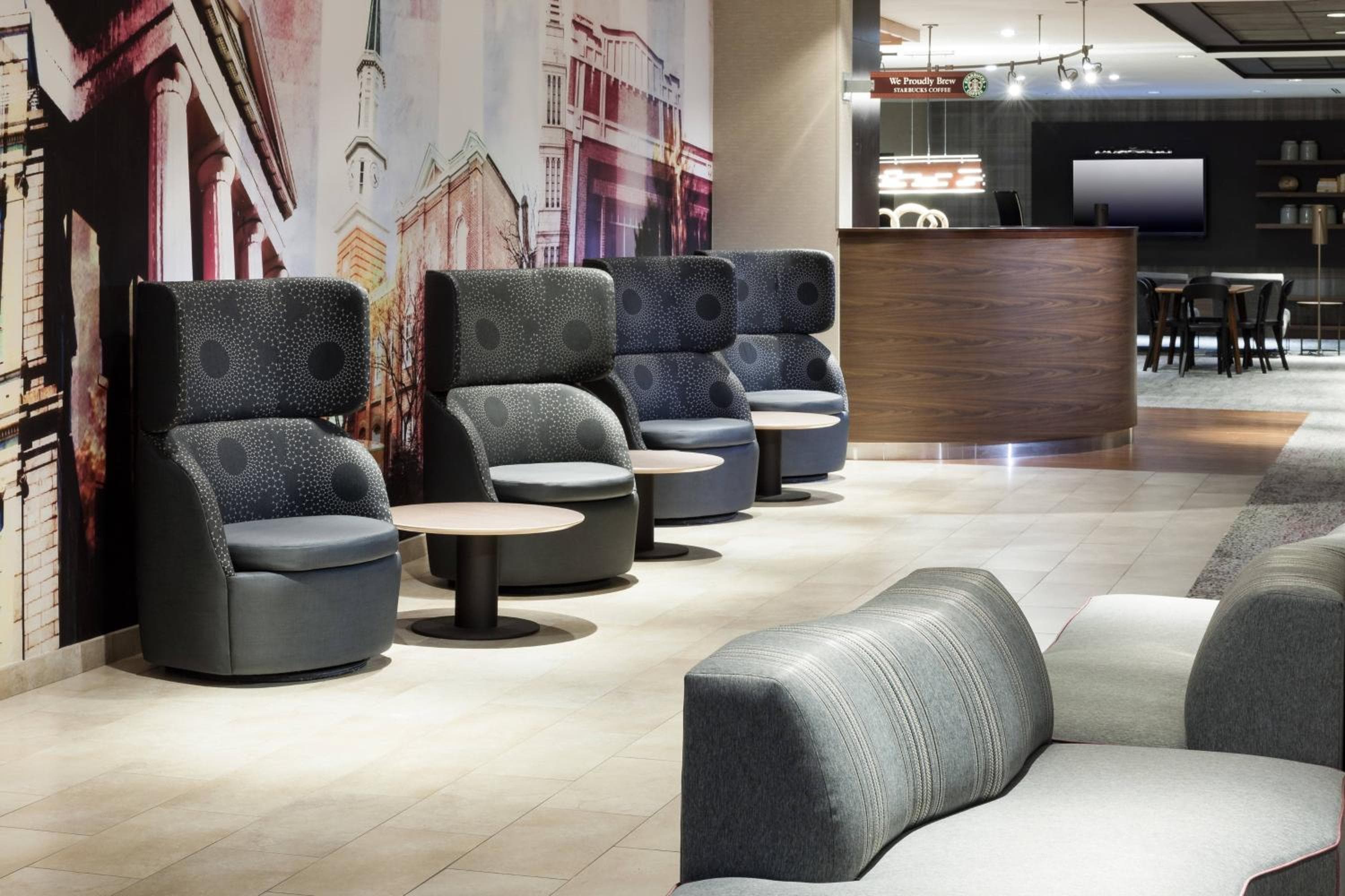 Courtyard by Marriott Alexandria Old Town/Southwest