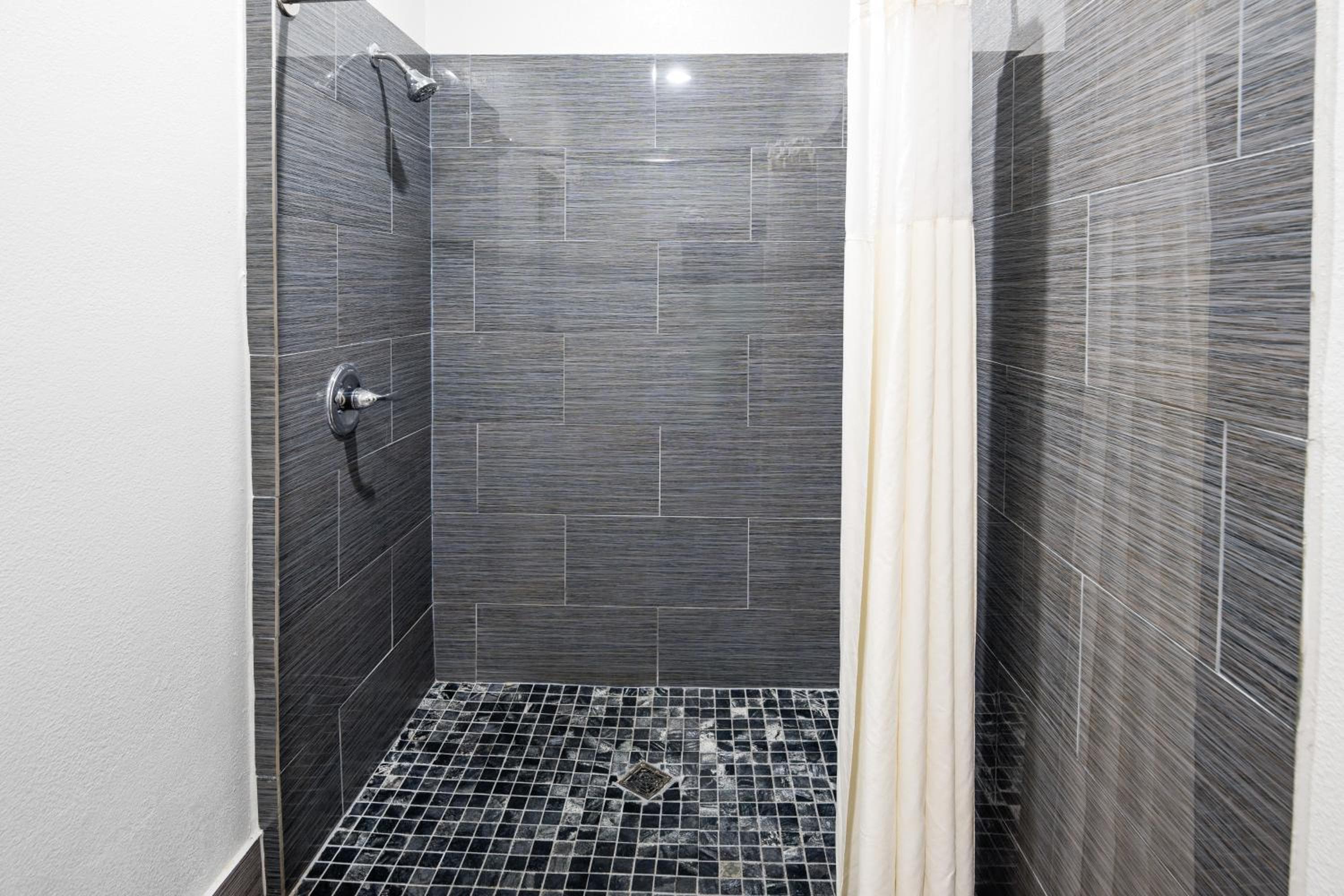 Moonlight Suites - Houston/George Bush Int'l Airport