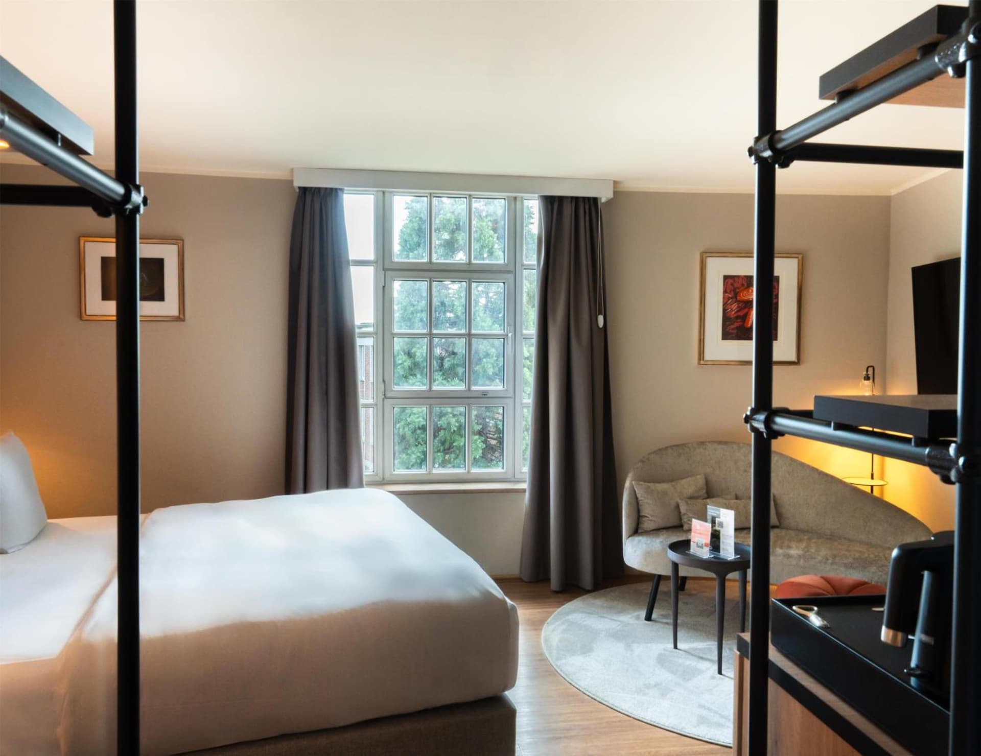 Wasserturm Hotel Cologne, Curio Collection by Hilton