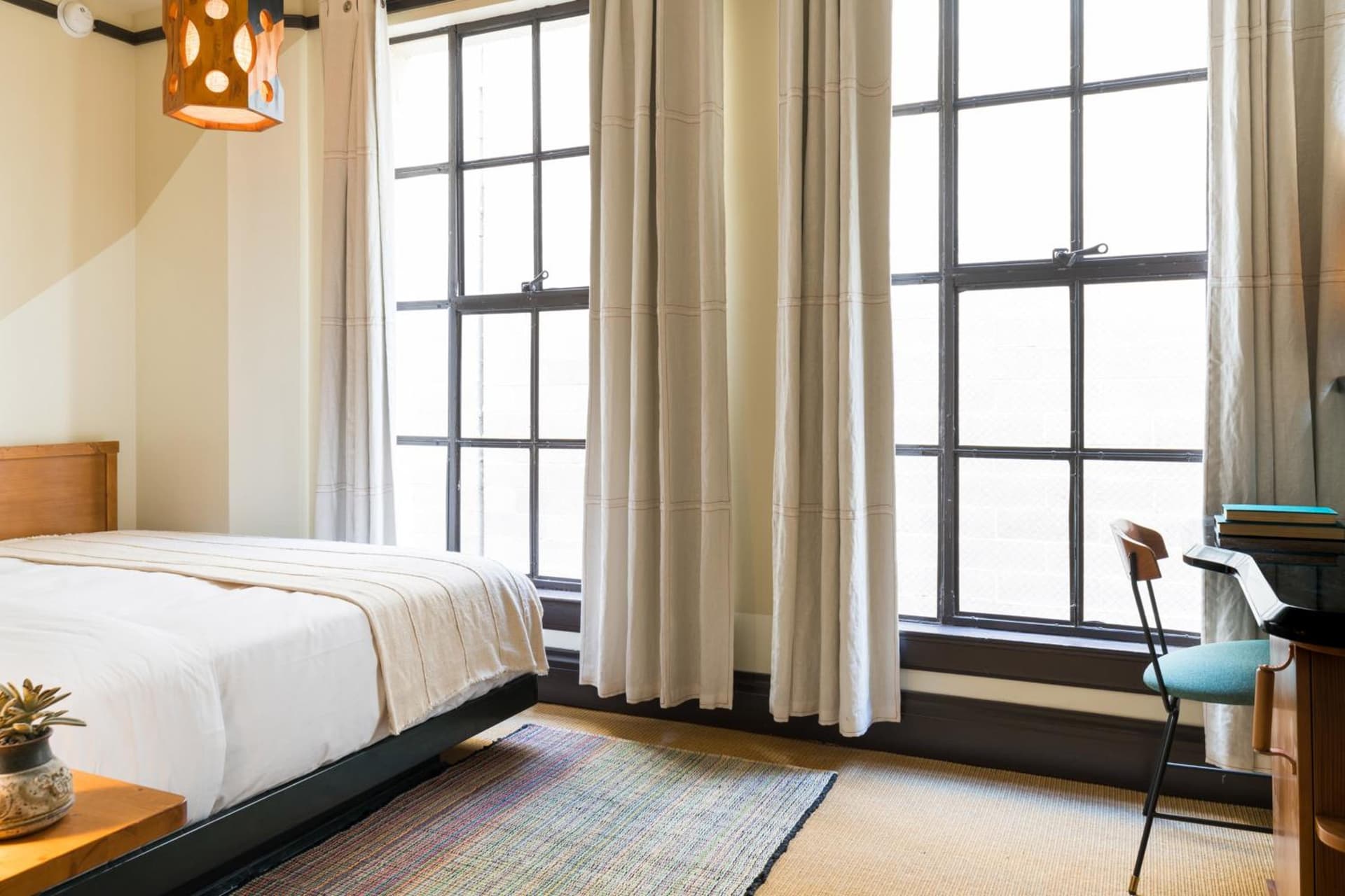 Freehand Los Angeles