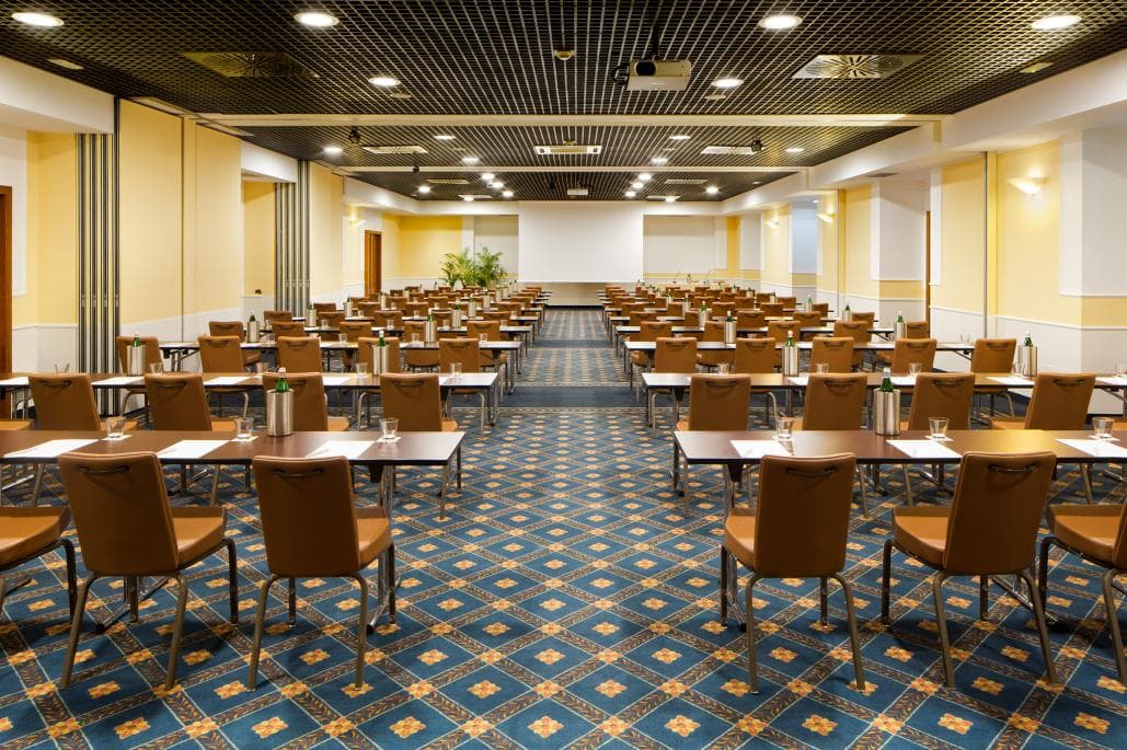 Starhotels Business Palace