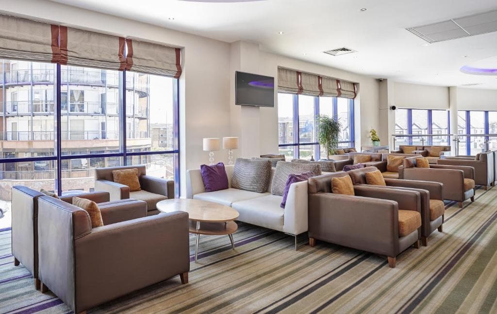 Holiday Inn Express - Newbury Park