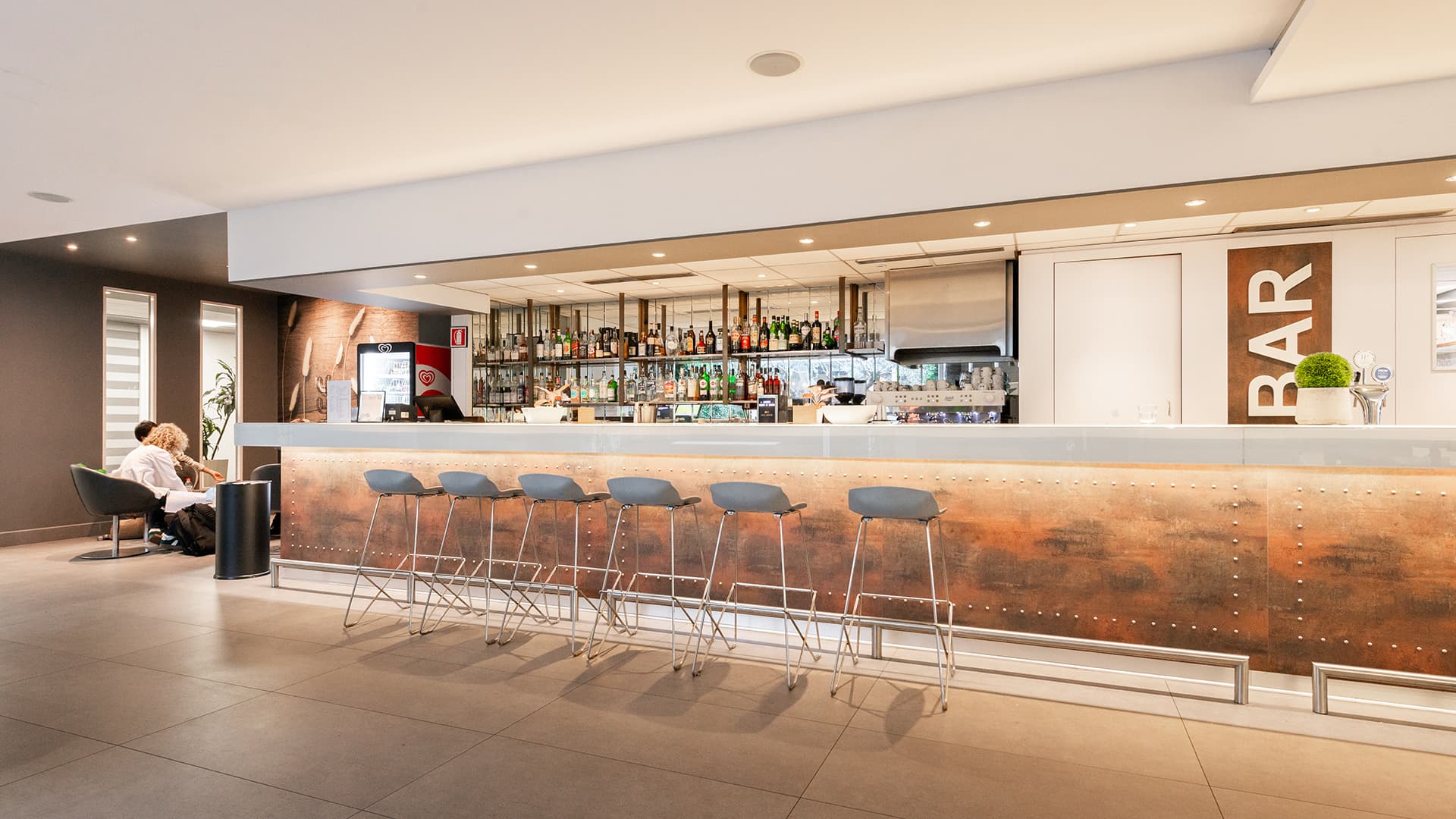 Living Place Hotel