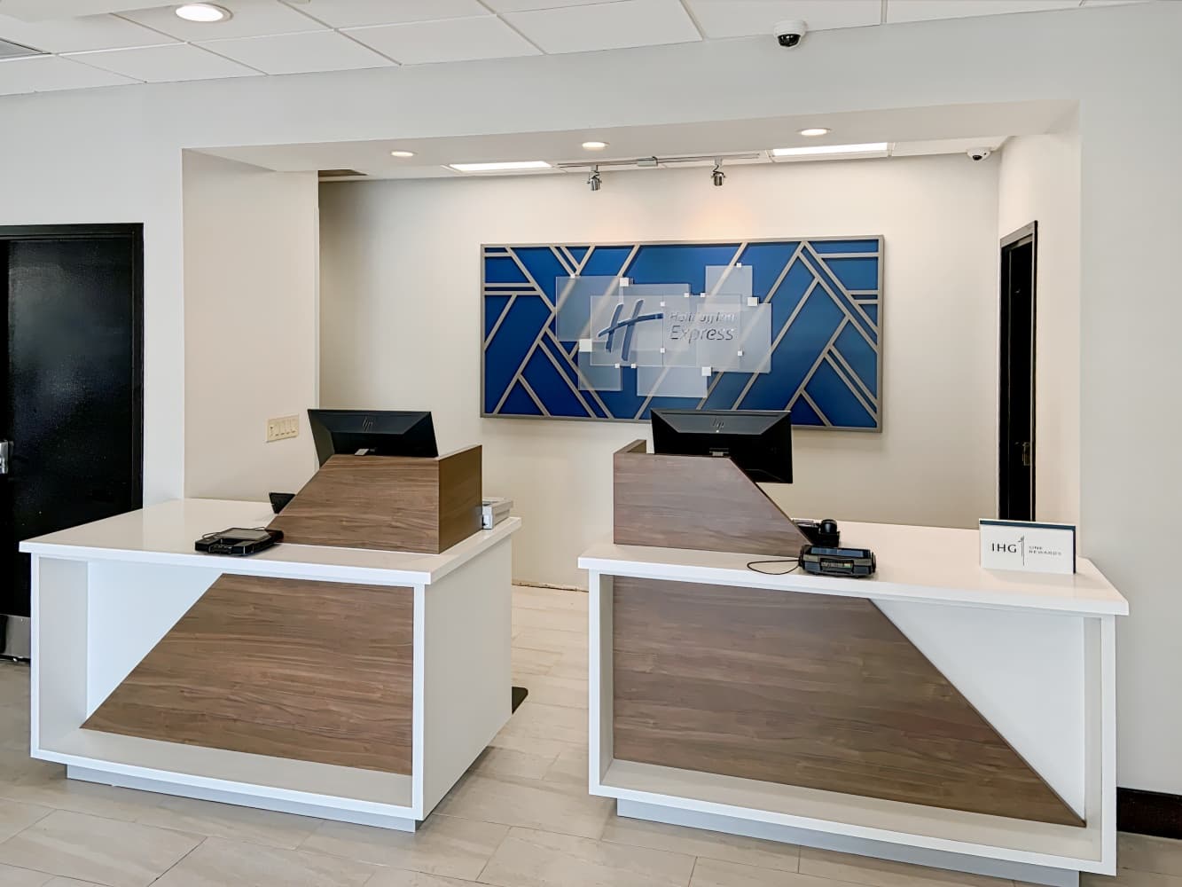 Holiday Inn Express Hotel & Suites Hermosa Beach, an IHG Hotel