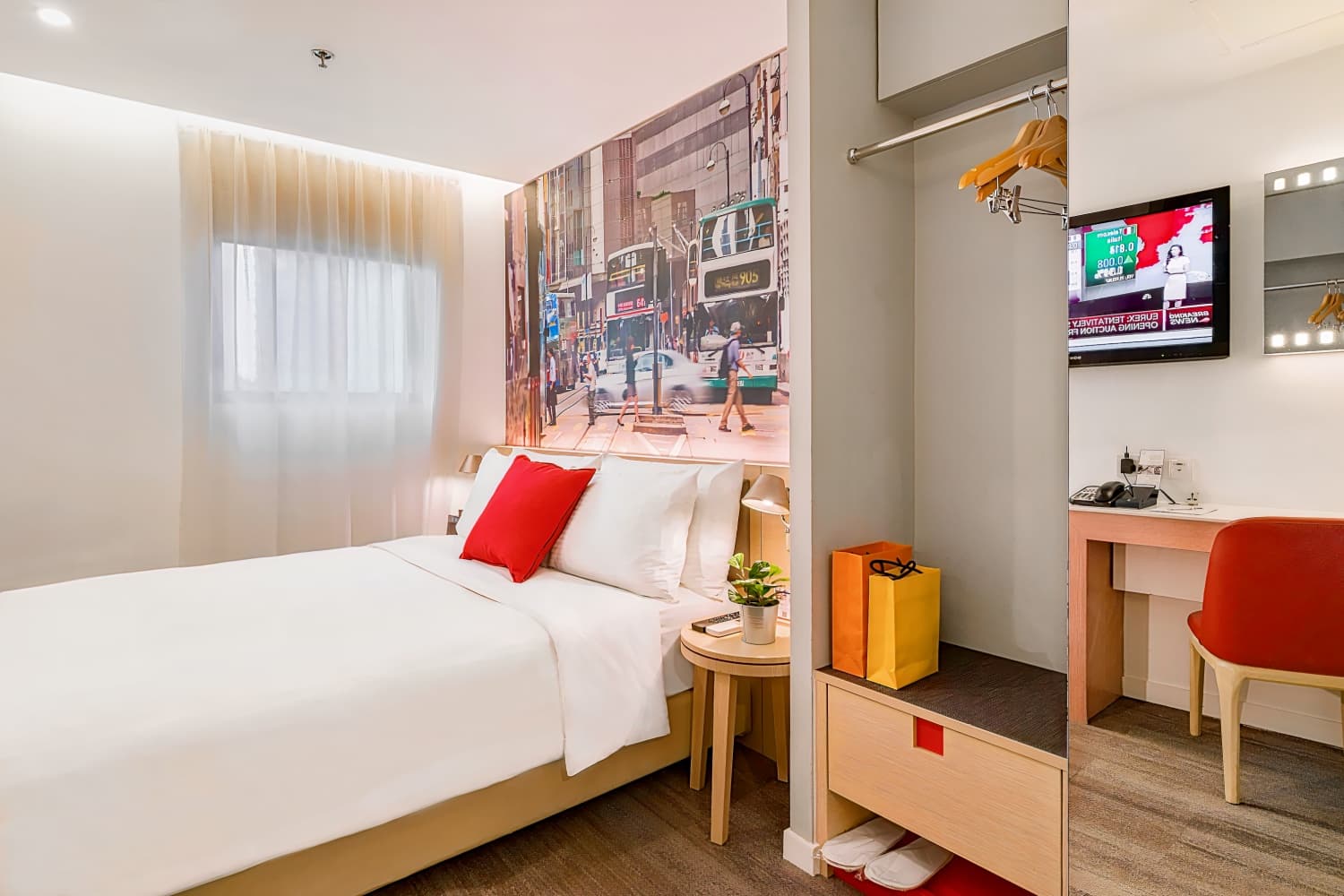 Travelodge Central, Hollywood Road