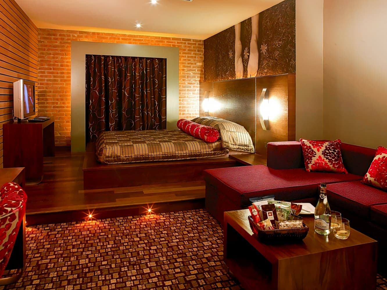 The Crown Hotel